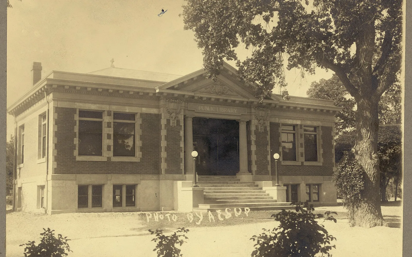 Historic photograph of the public library in Paso Robles.
